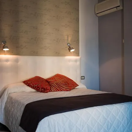 Metropol 4* 西尼加利亚
