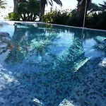 Metropol 4*