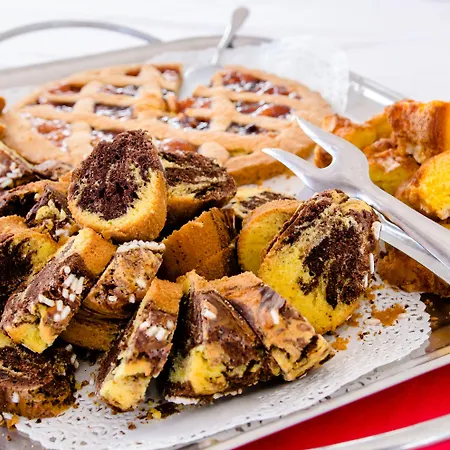 ホテル Metropol セニガッリア