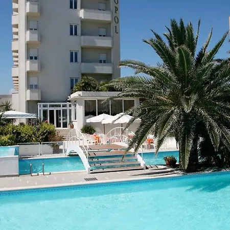 Metropol ホテル セニガッリア