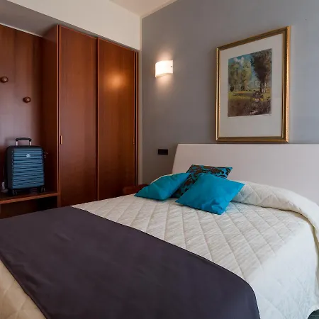 ホテル Metropol セニガッリア